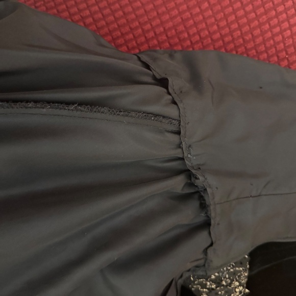 VICTOR COSTA EVENING GOWN SMALL - Picture 9 of 10